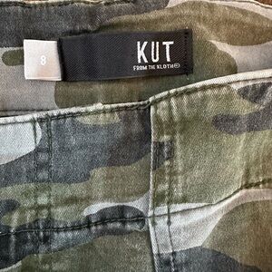 Cargo pants, camo print